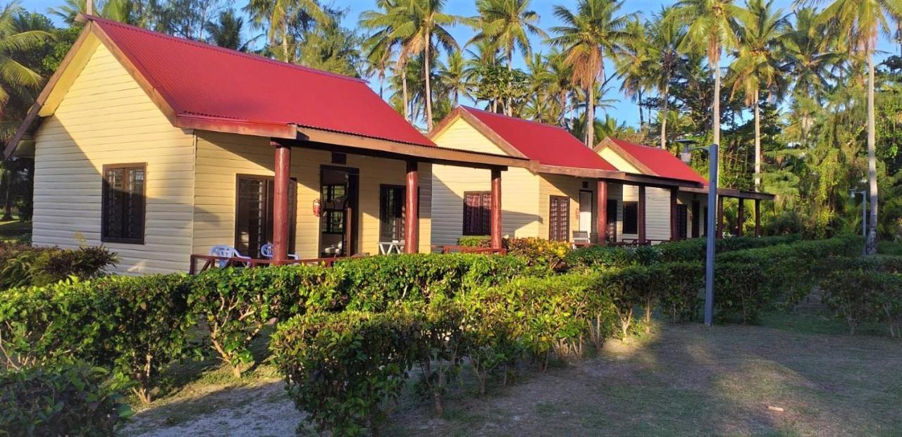 Safe Landing Eco-Lodge Naisisili Buitenkant foto